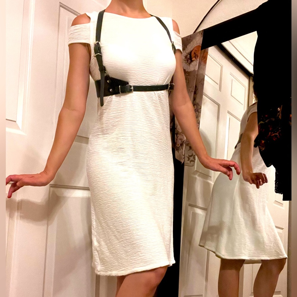Max studio white cold shoulder dress